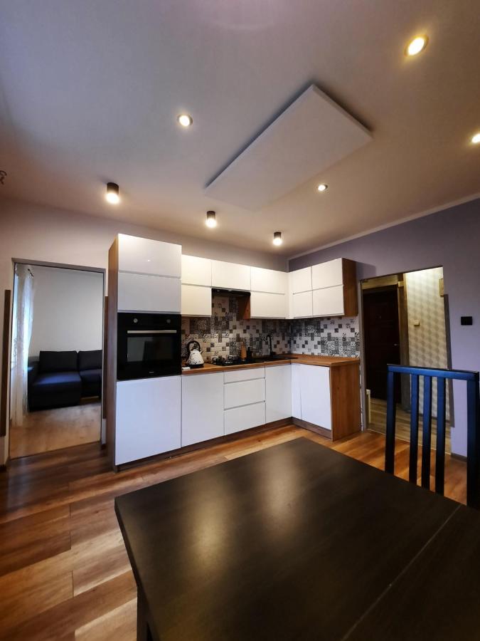 Apart Wilhelmina 75M2 คาโตวีตเซ ภายนอก รูปภาพ